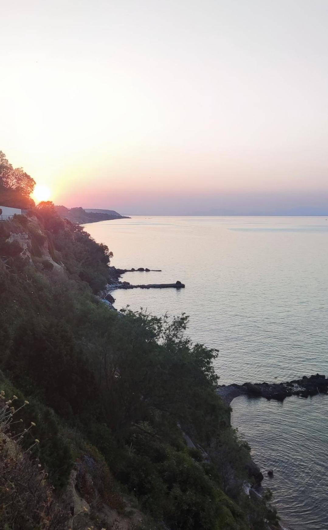Koralli Sea View Hotel Káto Achaḯa Buitenkant foto